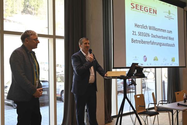 Größeres verbindendes Netzwerk: Dachverband Biomasseheizwerke West wird zu Alpenregion